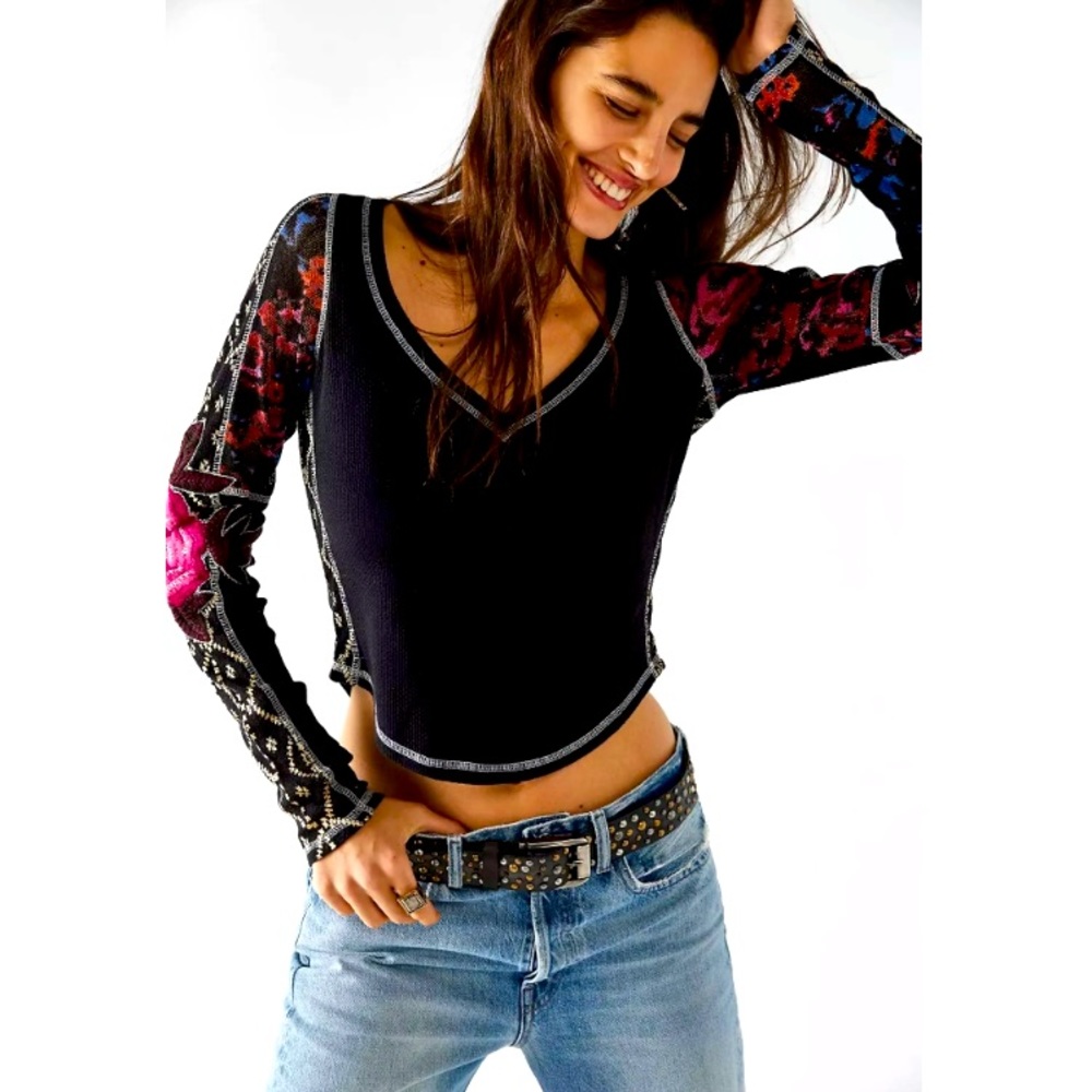 FREE PEOPLE AMARA EMBROIDERED VNECK THERMAL LARGE NWT